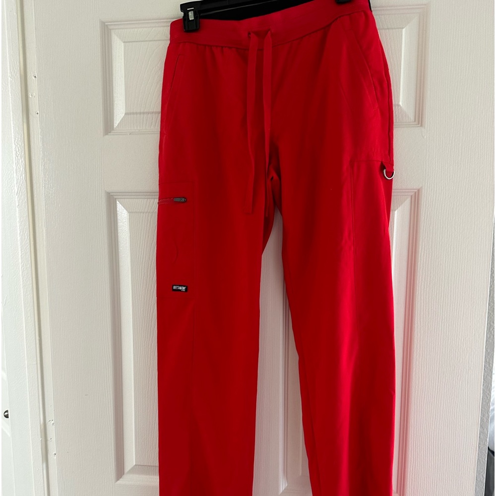 Grey’s Anatomy Red Woman’s scrub pants size regular/small